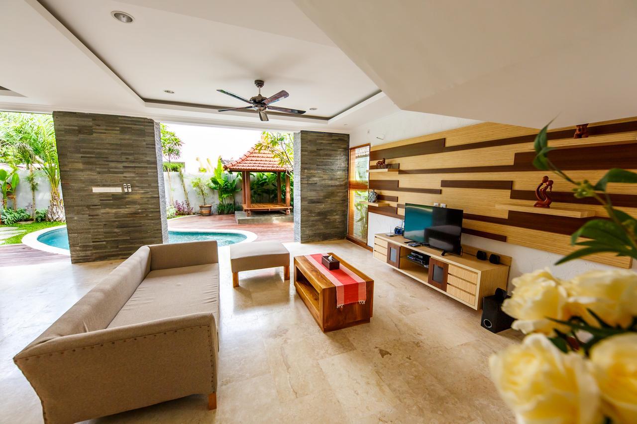 Villa Suzuki 2 Seminyak Exterior photo